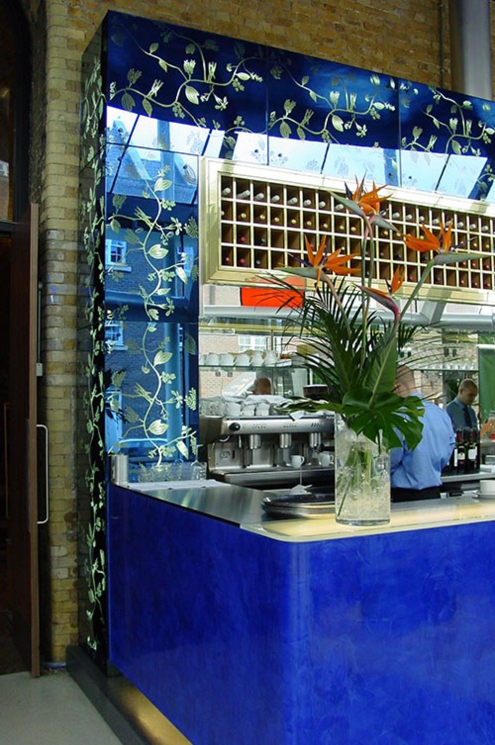 Bombay Sapphire Bar Blue | Bombay Sapphire Bar Blue | Interior Designers
